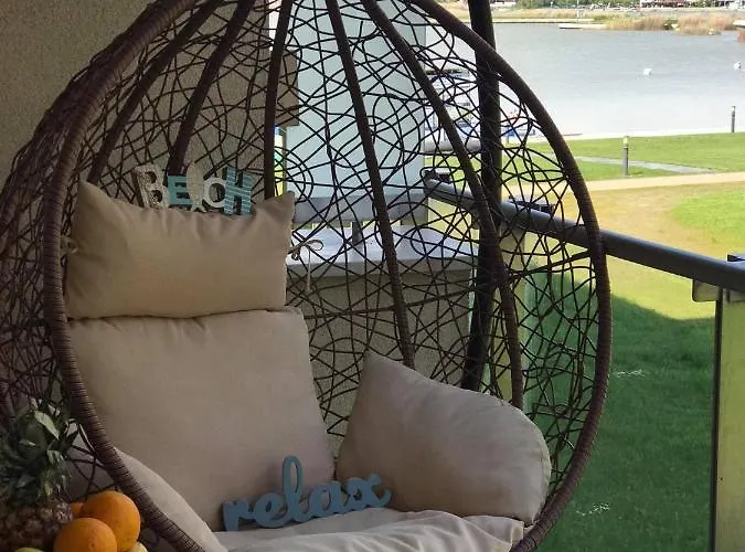 And Διαμέρισμα *