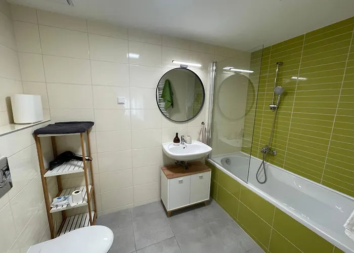 Appartement And Velence